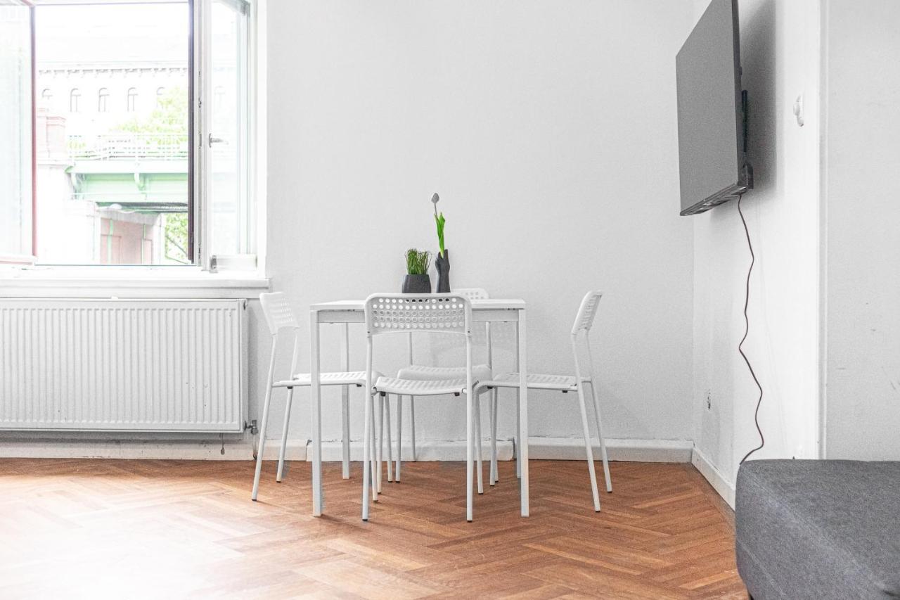 Joyful Apartments At Superb Location Near Akh Hospital Viena Exterior foto